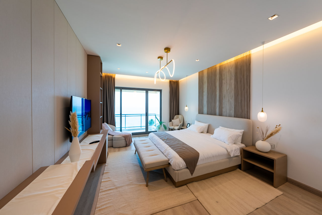 The Residence – 3-Bedroom Apartments